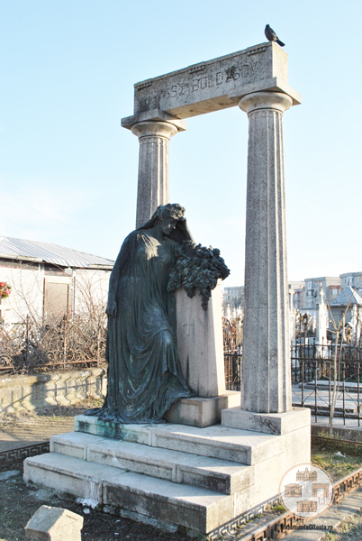 Monumentul funerar al lui Ulisse Boldescu Cimitirul Sineasca